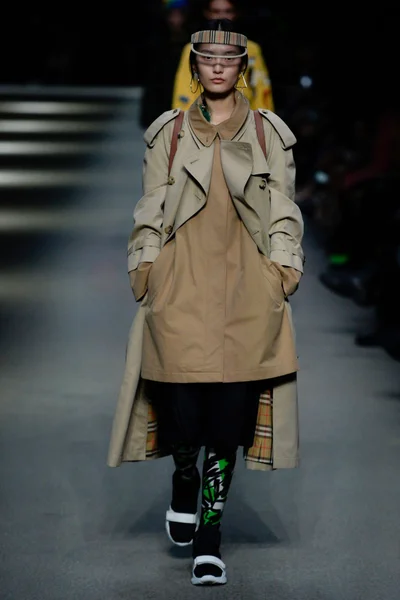 Look 37